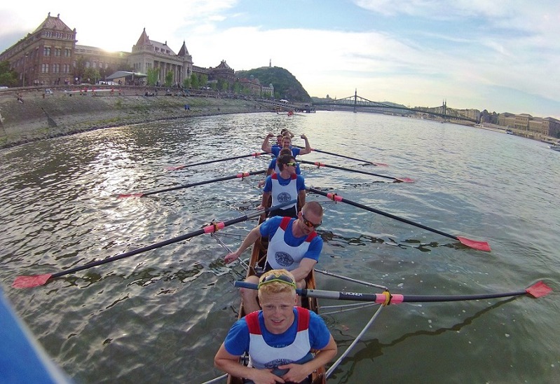 Akademická osma vloni v Budapešti (Foto Martin Šuma)