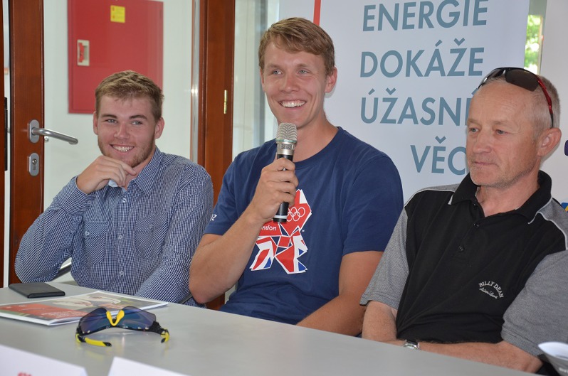 Helešic, Podrazil, Hejdušek patří do elitní osmy