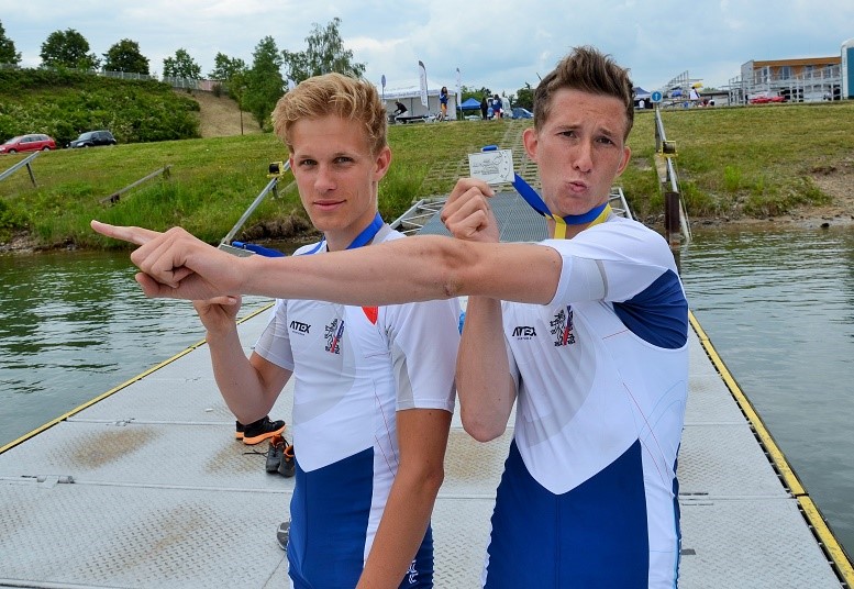 Jan Cincibuch, Eduard Bezděk 