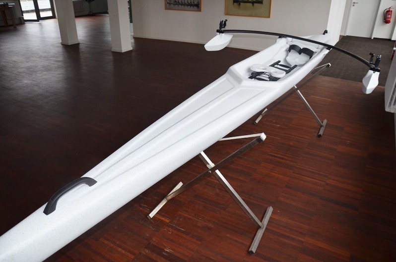 Nepotopitelný skif (Foto Zdeněk Paroulek) Nepotopitelný skif (Foto Zdeněk Paroulek)