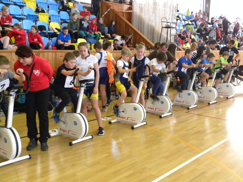 Halový triatlon v Lounech